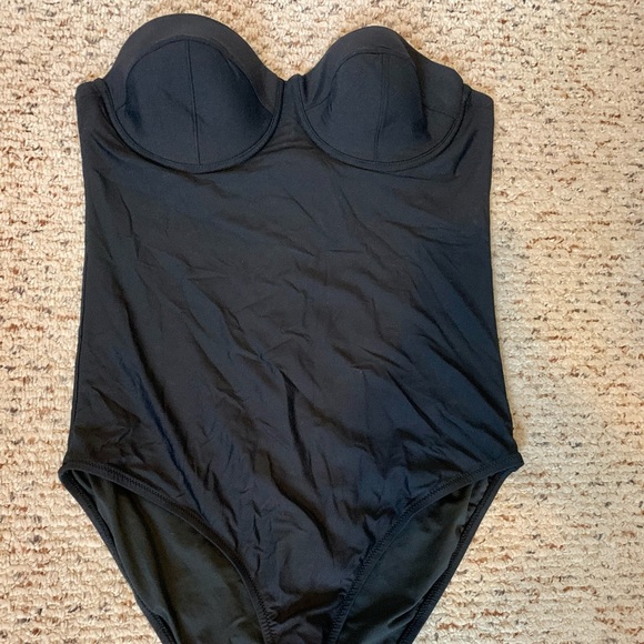 NWOT J. Crew Underwire One-Piece Swimsuit - Picture 2 of 3
